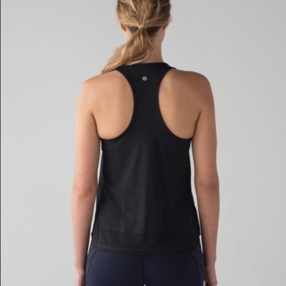 Lululemon Smooth Stride Tank (UV Protection) Size 6